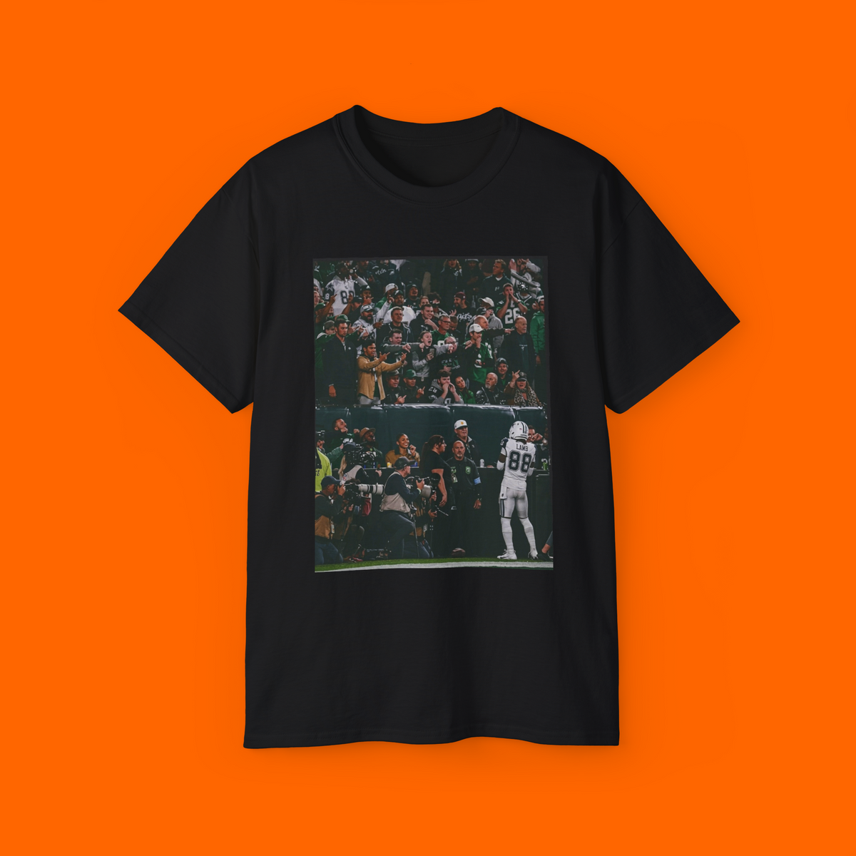 CeeDee Lamb Facing Philly Crowd Shirt